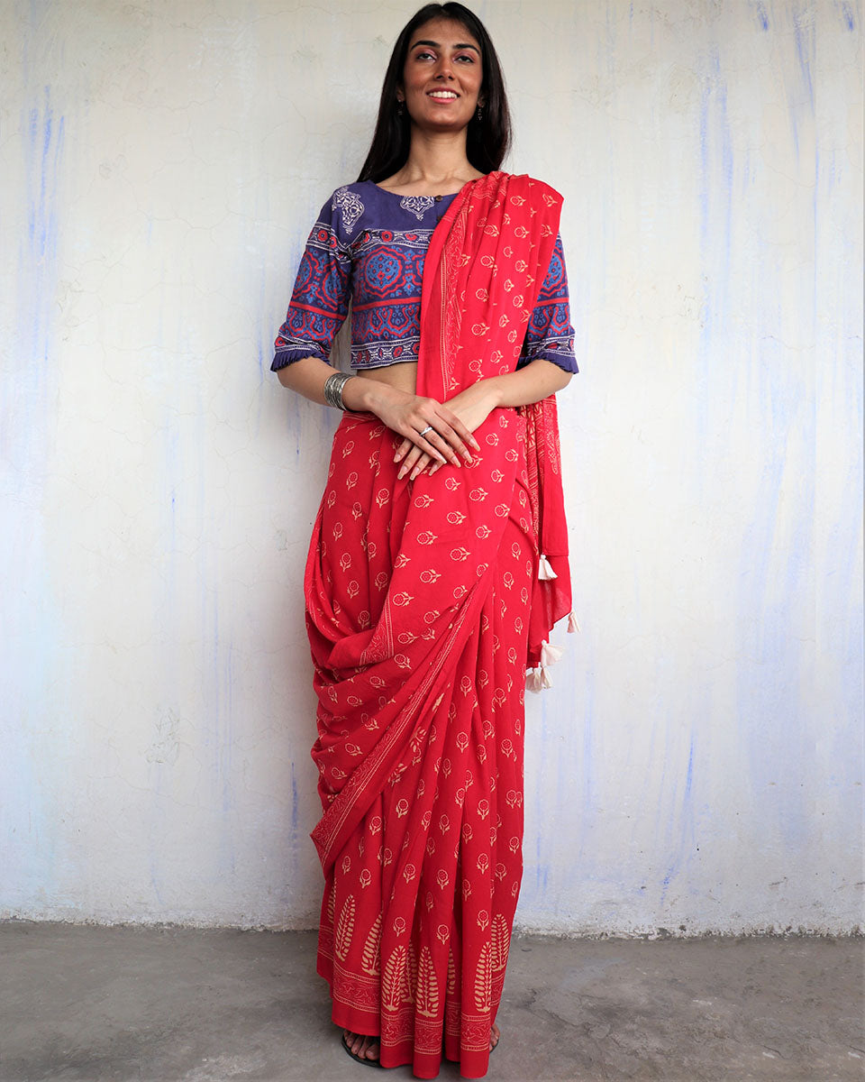 CHIDIYAA Red Block printed Cotton Saree without Blouse