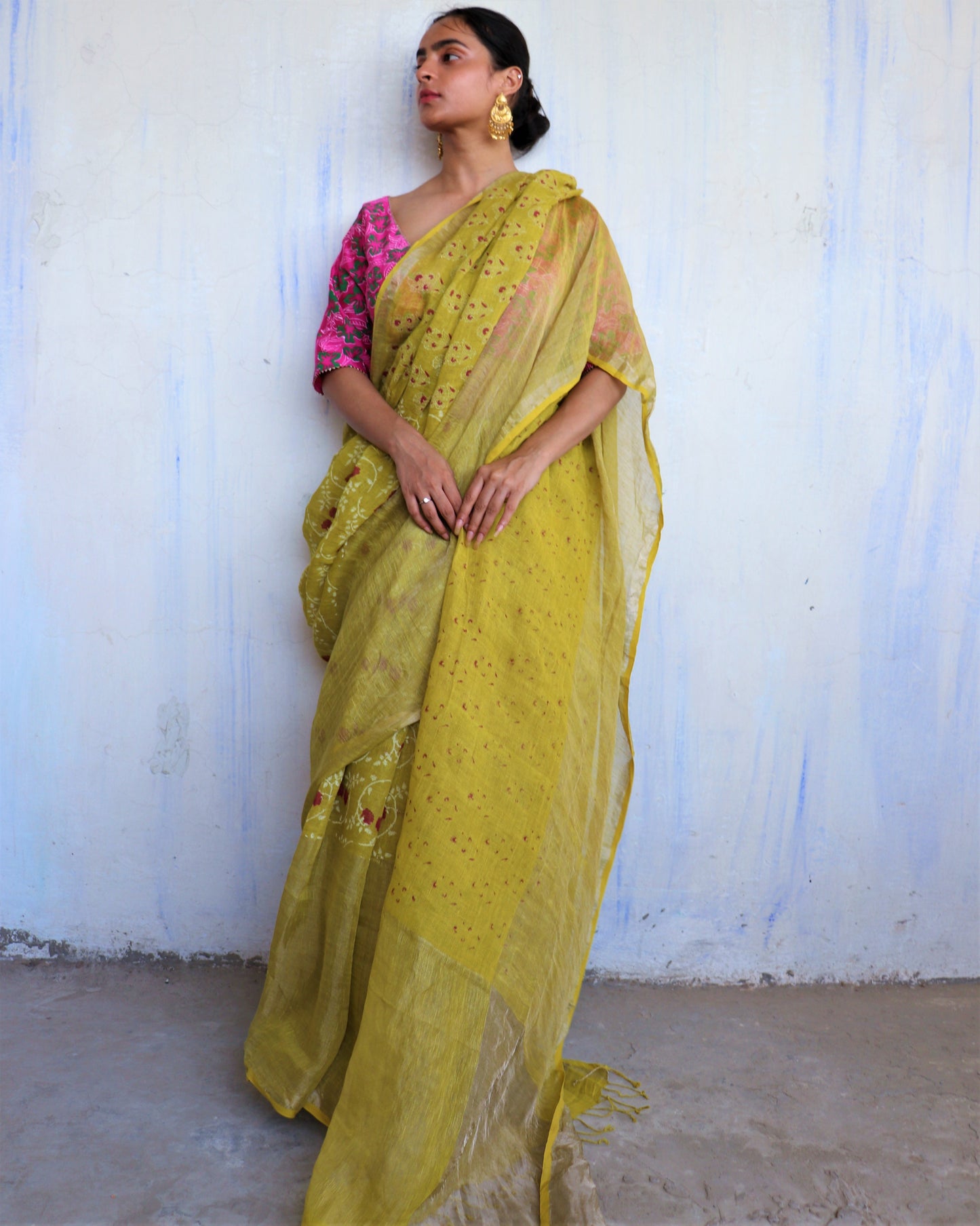Chidiyaa Sona Parrot Green Handwoven Linen Zari Saree with Unstitched Blouse - Soni