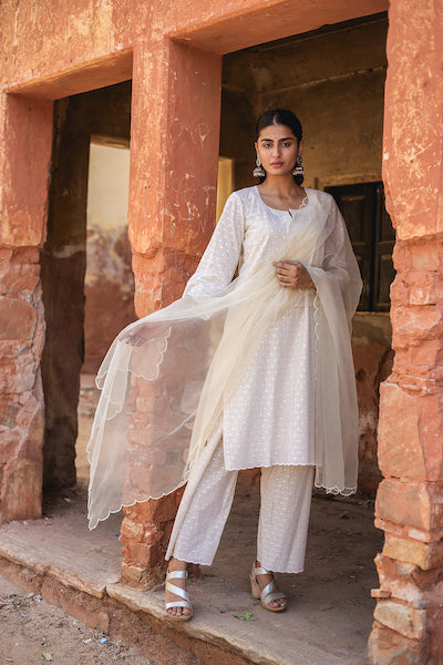 Classic Nude Chikan Set