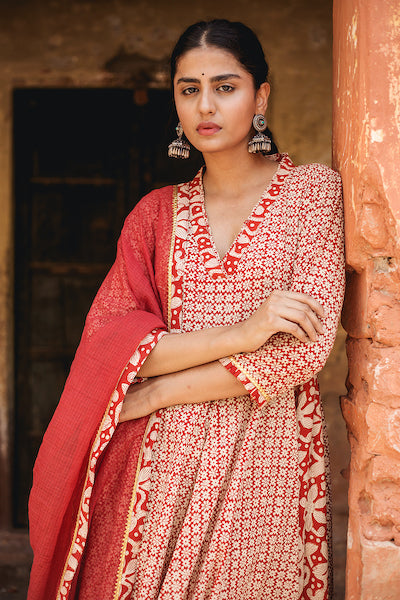 Farida Red Set