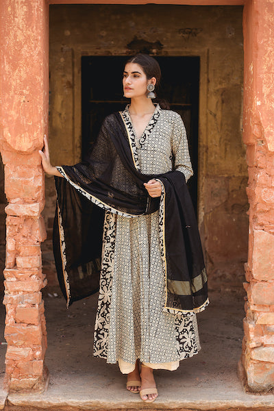 Farida Black Set