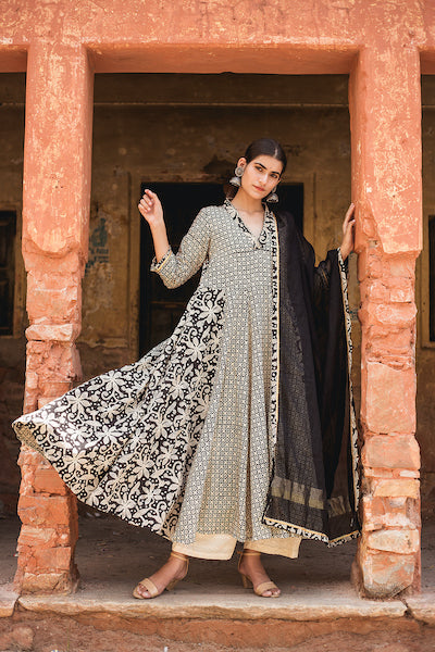 Farida Black Set