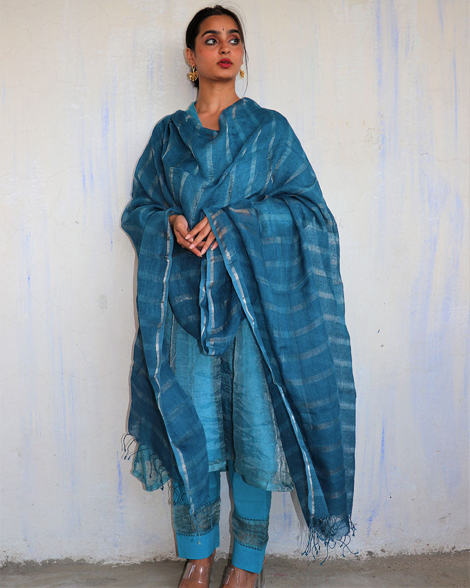 Chidiyaa Indigo Handwoven Dupatta Roshni