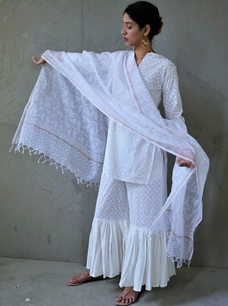 Chidiyaa White Floral Kota Doria Hand Printed Dupatta - Safed