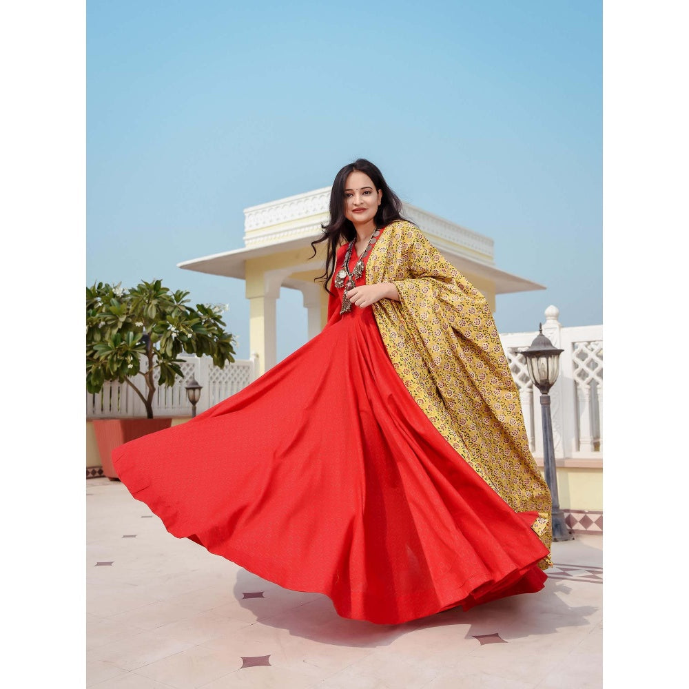 Indian Virasat Poppy Red Bell Sleeves Dress (Set of 2)