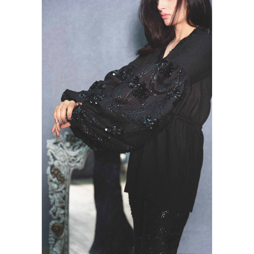 Inej Balloon Sleeve Top