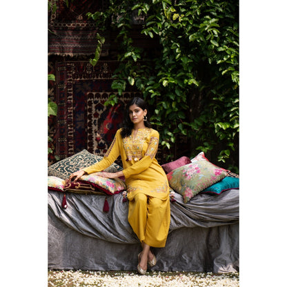 Inej Kashmiri Kurta (Set of 2)