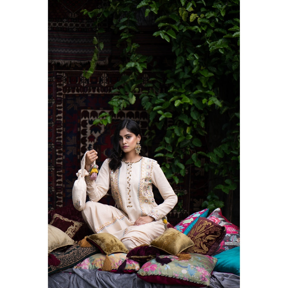 Inej Side Gather Suit (Set of 2)