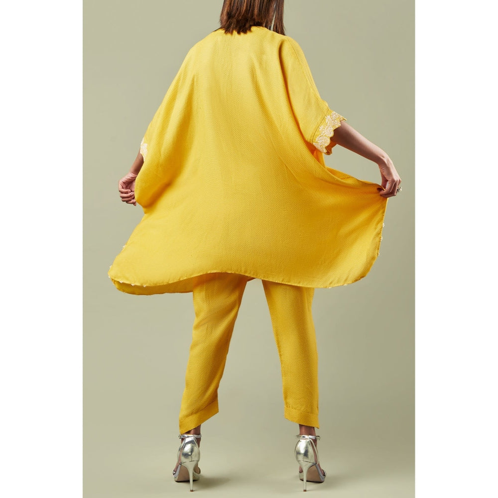 Inej Yellow Straight Kaftan Suit (Set of 2)
