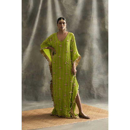 ITRH Aafreen Triangle Embroidered Kaftan