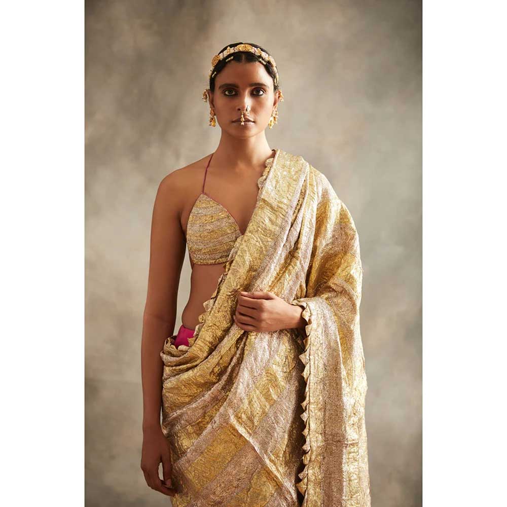 ITRH Naqush Saree with Stitched Blouse
