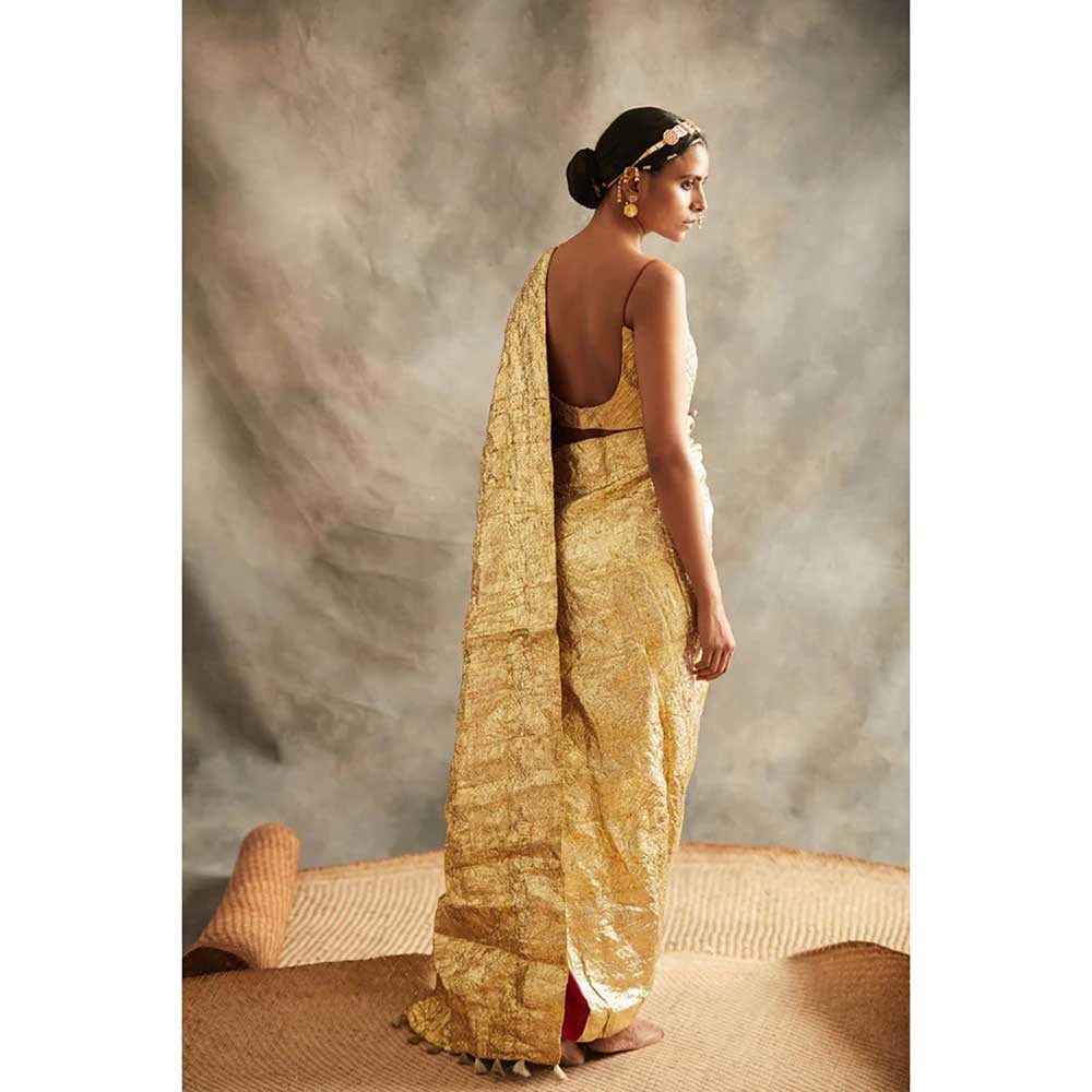 ITRH Naqush Saree with Stitched Blouse