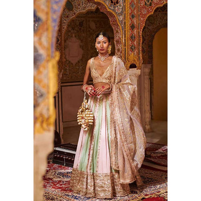 ITRH Shabnam Lehenga (Set of 3)