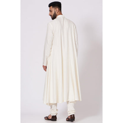 Jatin Malik Ivory Anarkali Kurta (Set of 2)