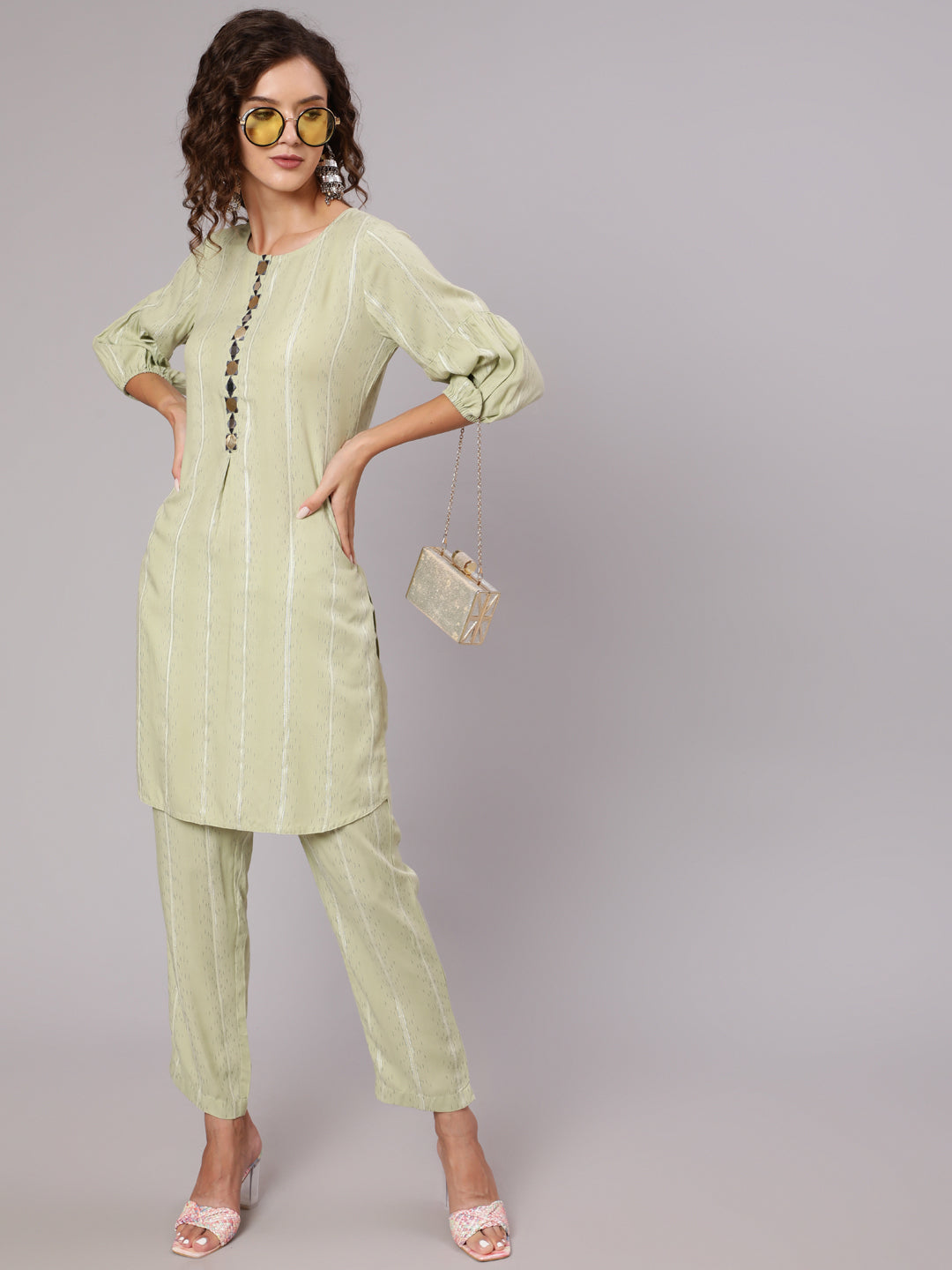 Green Self Weave Rayon Co-Ord Set With Embroidered Kurta And Pants