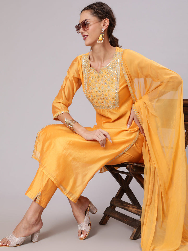 Women Ethnic Designer Suit Set At Special Prices Online