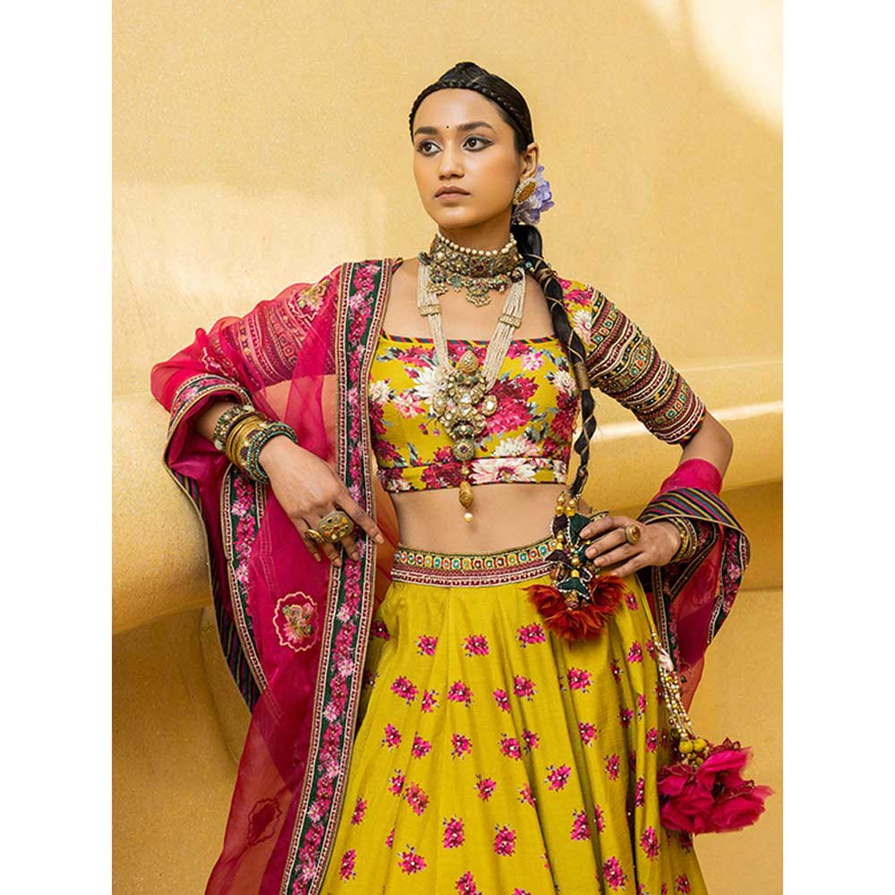 KALISTA Inayat Lehenga (Set of 3)