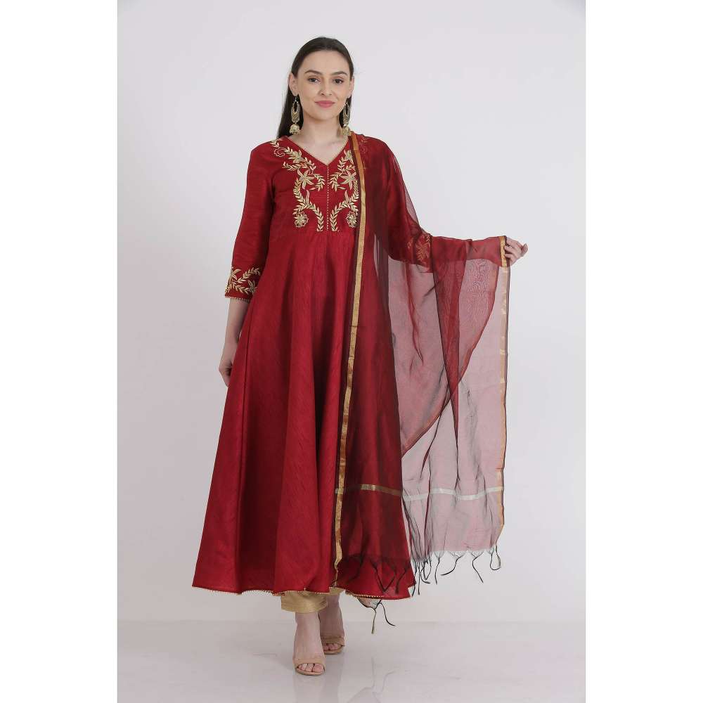 Kaanchie Nanggia Maroon Embroidered Kurta And Pant With Dupatta (Set of 3)