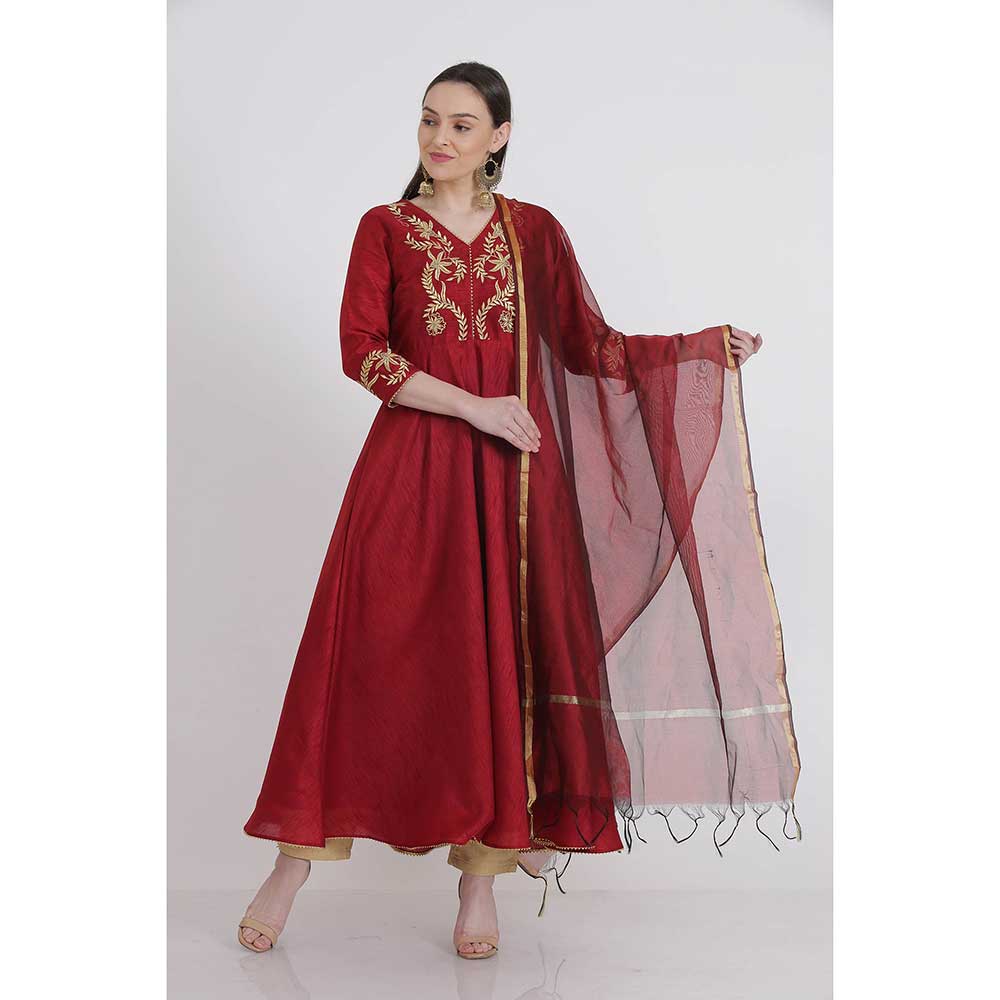Kaanchie Nanggia Maroon Embroidered Kurta And Pant With Dupatta (Set of 3)