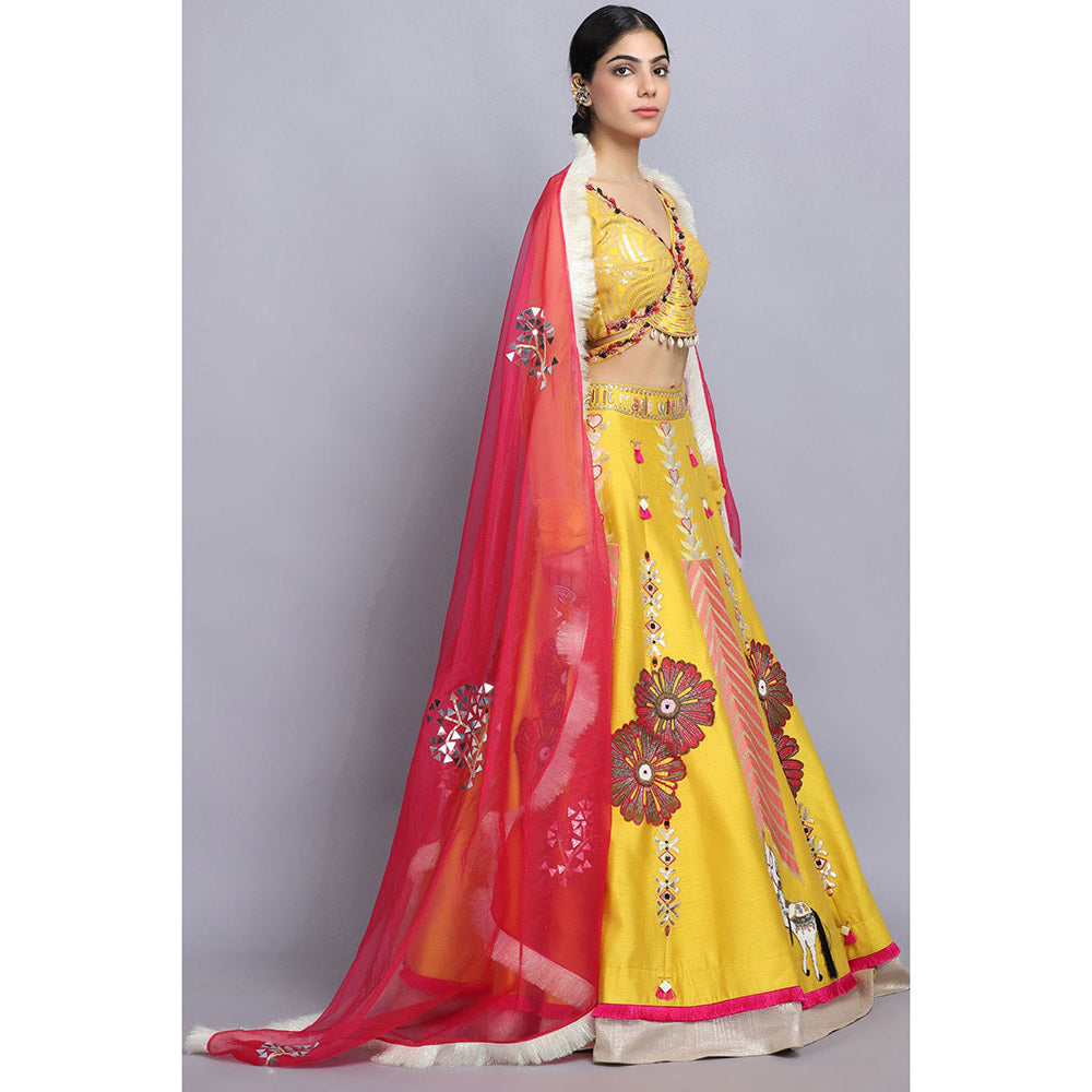 Arpita Sulakshana Ashwemegha Lehenga Blouse with Dupatta (Set of 3)