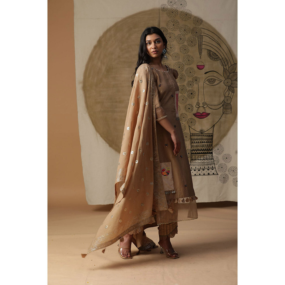 Arpita Sulakshana Beige Handpainted Suit (Set of 3)