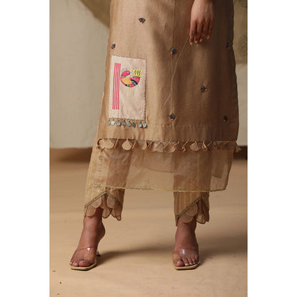 Arpita Sulakshana Beige Handpainted Suit (Set of 3)