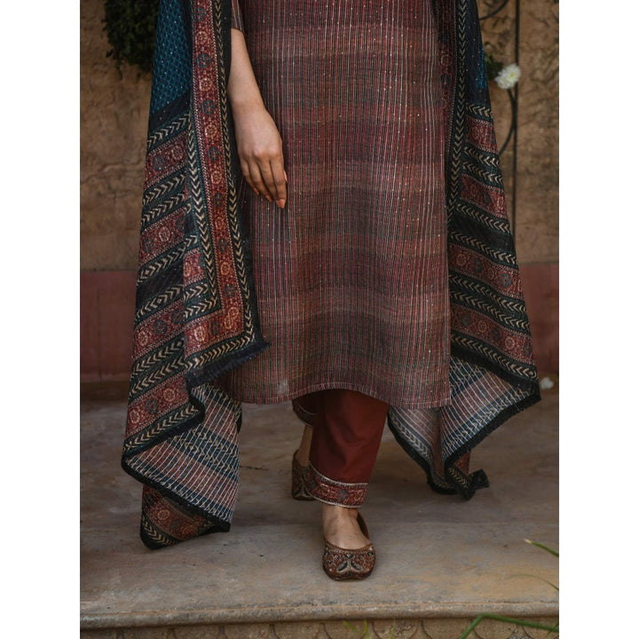 Karaj Jaipur Straight Fit Sequin Embroidered Kurta with Pants and Dupatta (Set of 3)
