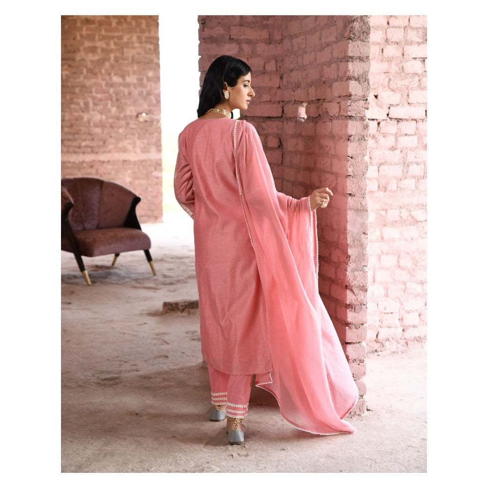 Karaj Jaipur Pink Hoor Straight Kurta (Set of 3)