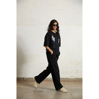 Kilogram You Need Help Cotton Tee