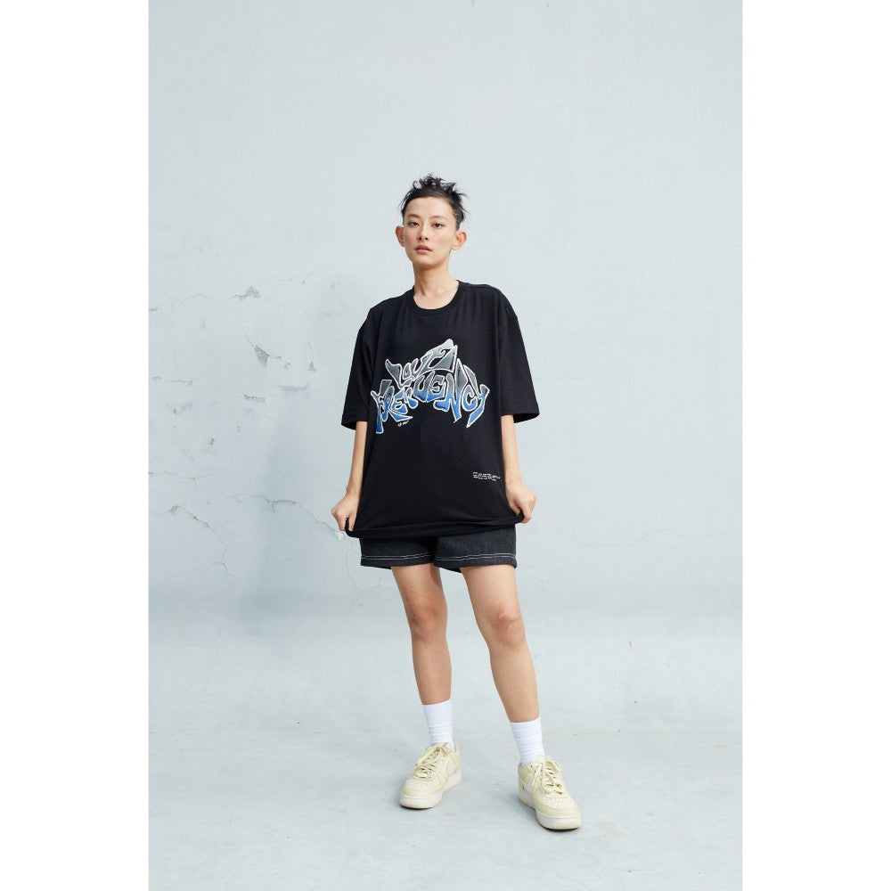Kilogram Love Frequency' Tee