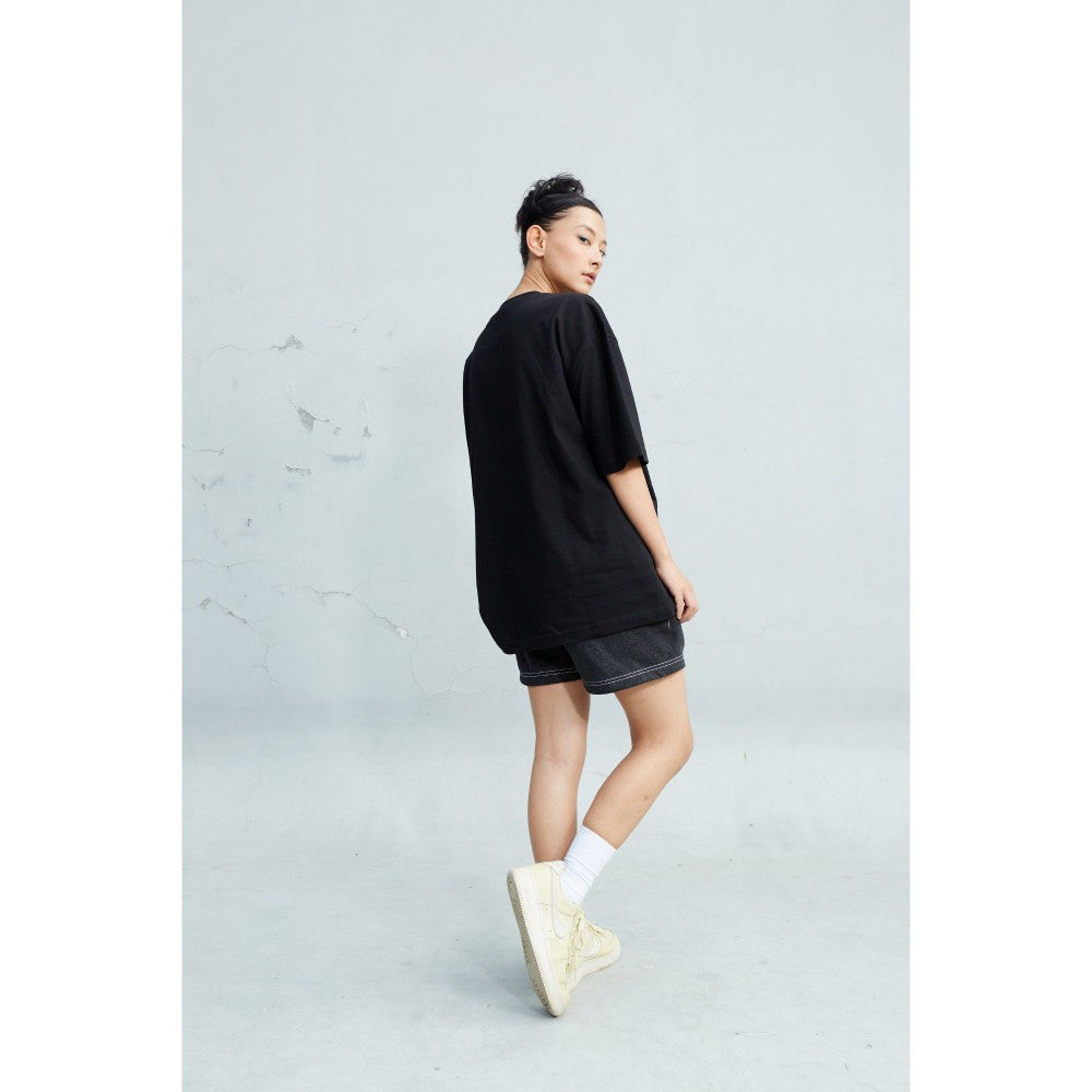 Kilogram Love Frequency' Tee