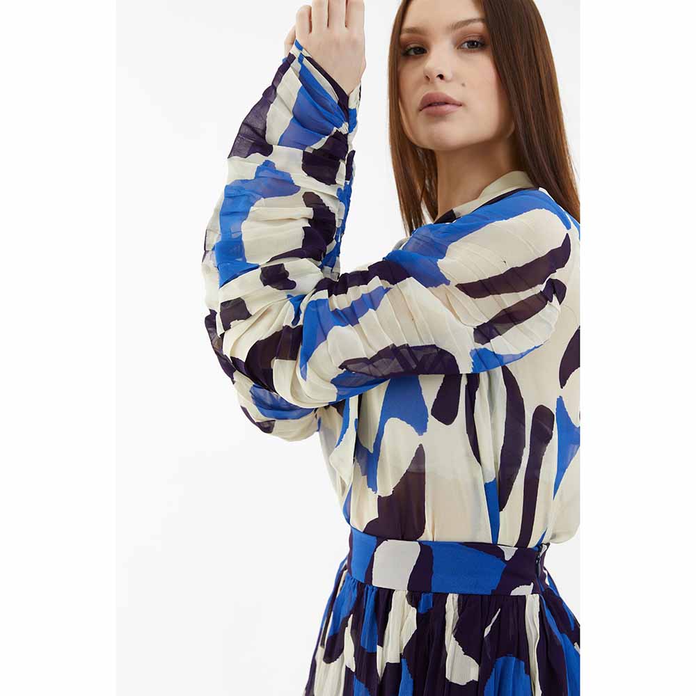 KoAi White and Blue Abstract Bow Tie Top