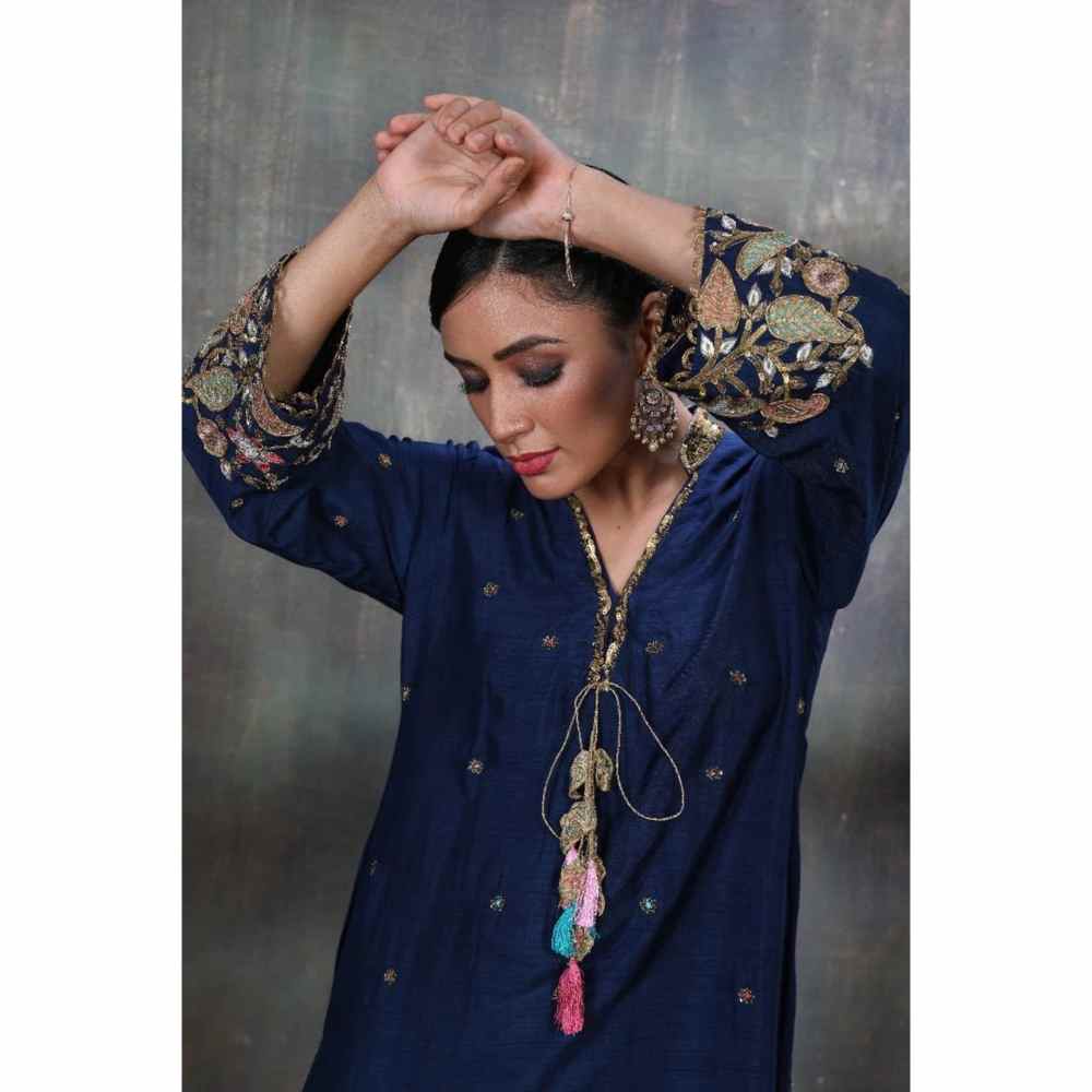 Label Niti Bothra Blue Mughal Jaal Kurta With Heavy Palazzo (Set of 2)