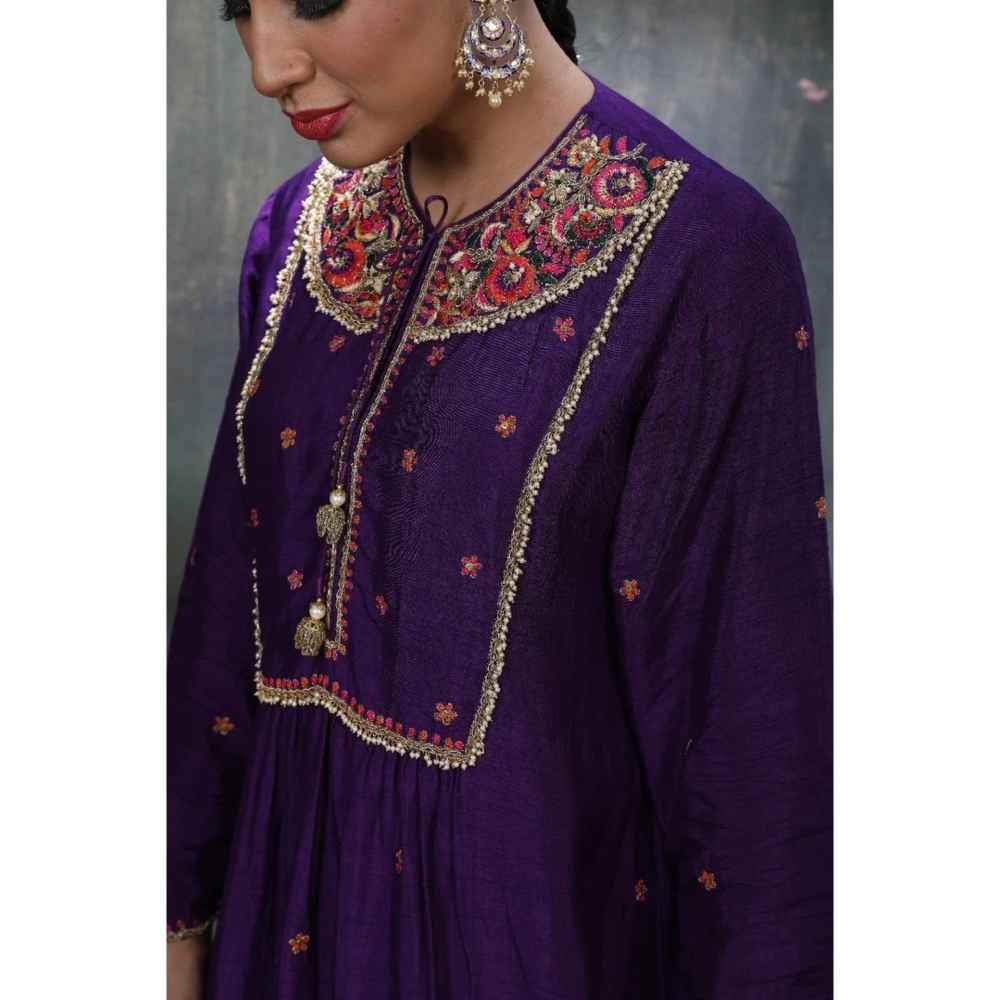 Label Niti Bothra Purple Floral Zardozi Chunnat Kurta With Palazzo (Set of 2)