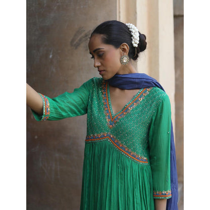 Label Kinjal Modi Green Kurta with Navy Blue Dupatta (Set of 3)