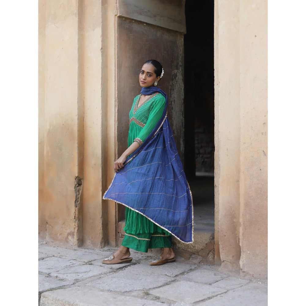 Label Kinjal Modi Green Kurta with Navy Blue Dupatta (Set of 3)