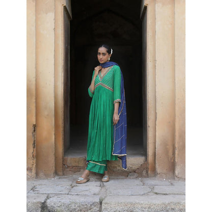 Label Kinjal Modi Green Kurta with Navy Blue Dupatta (Set of 3)