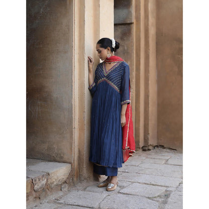 Label Kinjal Modi Navy Blue Kurta with Red Dupatta (Set of 3)
