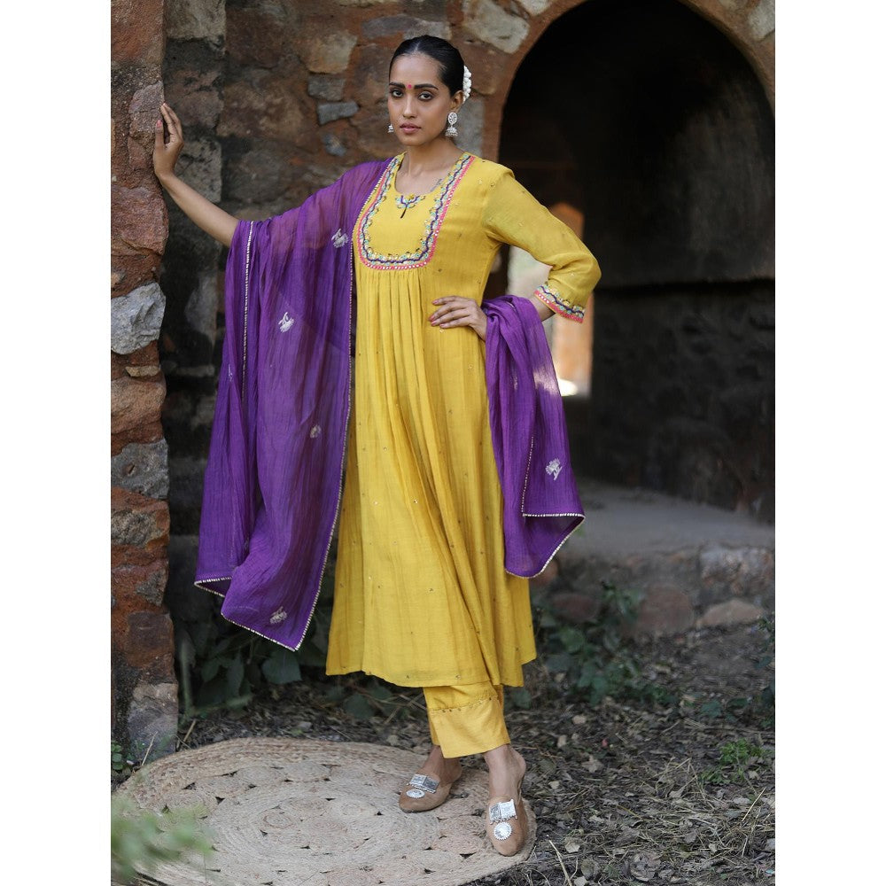Label Kinjal Modi Yellow Kurta with Purple Dupatta (Set of 3)