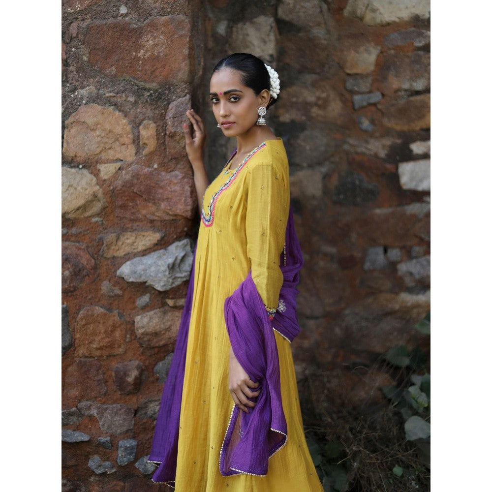 Label Kinjal Modi Yellow Kurta with Purple Dupatta (Set of 3)