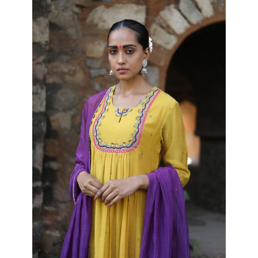 Label Kinjal Modi Yellow Kurta with Purple Dupatta (Set of 3)