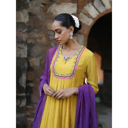 Label Kinjal Modi Yellow Kurta with Purple Dupatta (Set of 3)