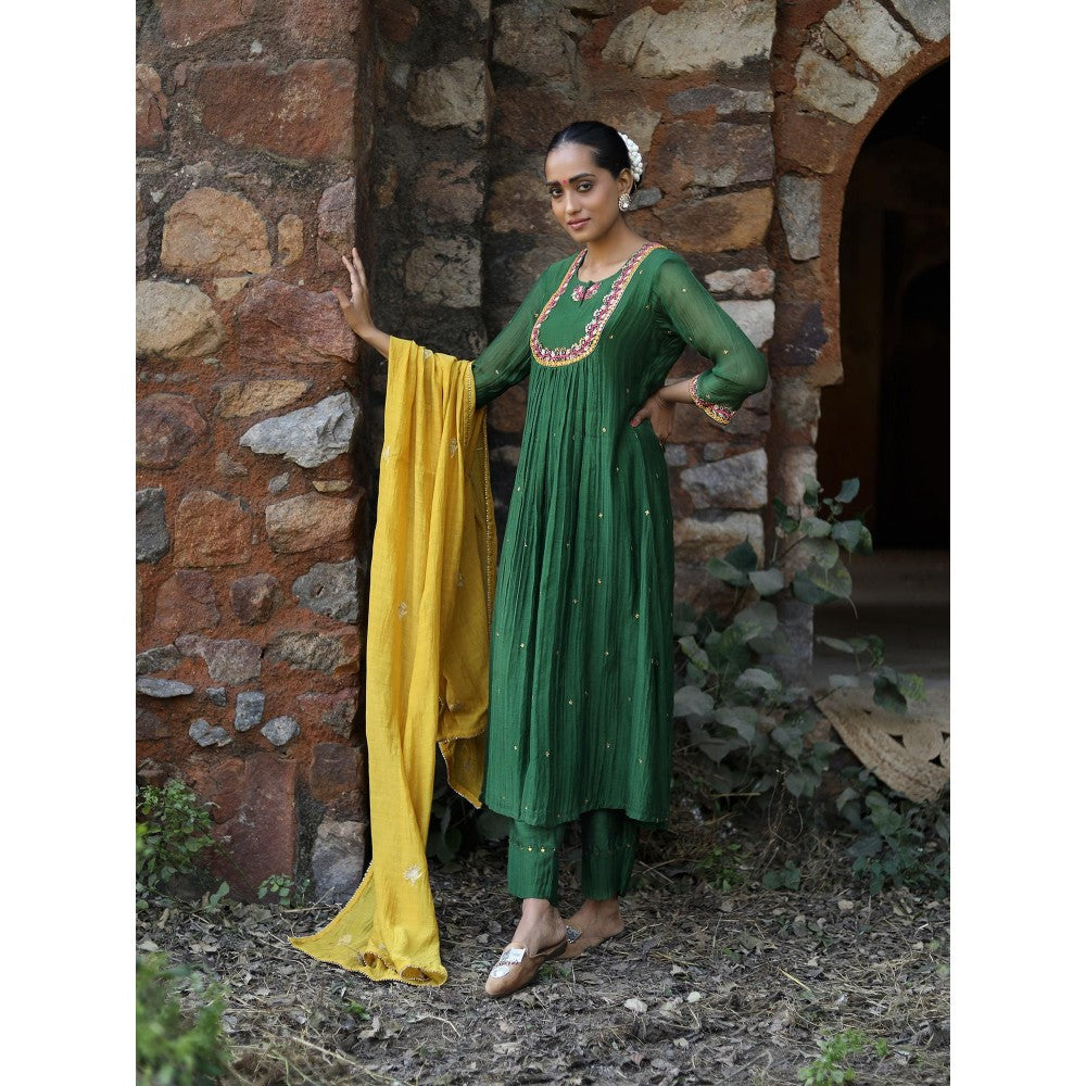 Label Kinjal Modi Green Kurta with Mustard Yellow Dupatta (Set of 3)