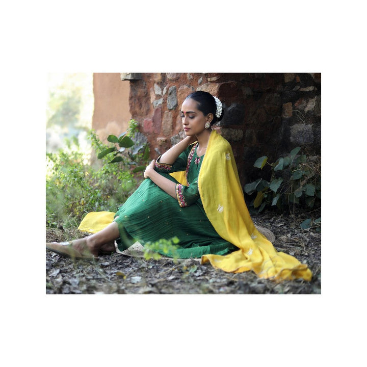Label Kinjal Modi Green Kurta with Mustard Yellow Dupatta (Set of 3)