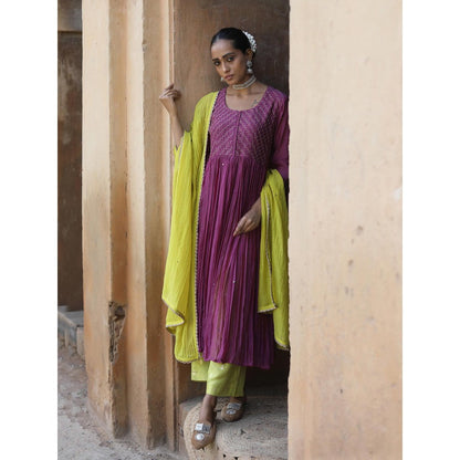 Label Kinjal Modi Mauve Kurta with Lime Green Pant & Dupatta (Set of 3)