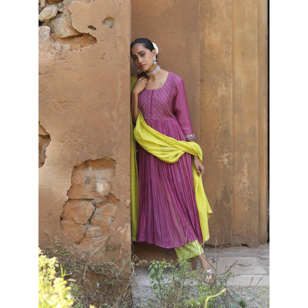 Label Kinjal Modi Mauve Kurta with Lime Green Pant & Dupatta (Set of 3)