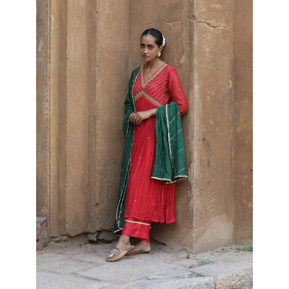 Label Kinjal Modi Fine Chanderi Kurta and Dupatta with Cupro Silk Pant-Red (Set of 3)