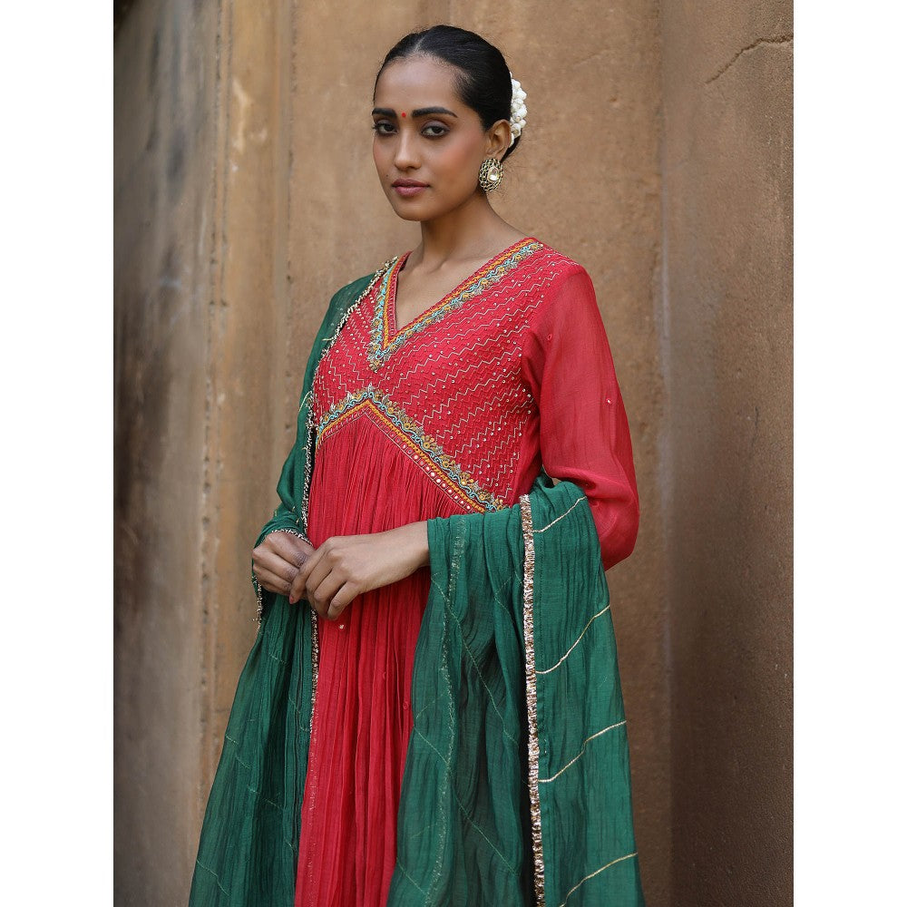 Label Kinjal Modi Fine Chanderi Kurta and Dupatta with Cupro Silk Pant-Red (Set of 3)