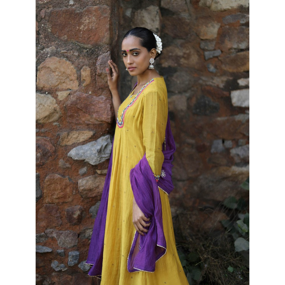 Label Kinjal Modi Fine Chanderi Kurta and Dupatta with Cupro Silk Pant-Yellow (Set of 3)