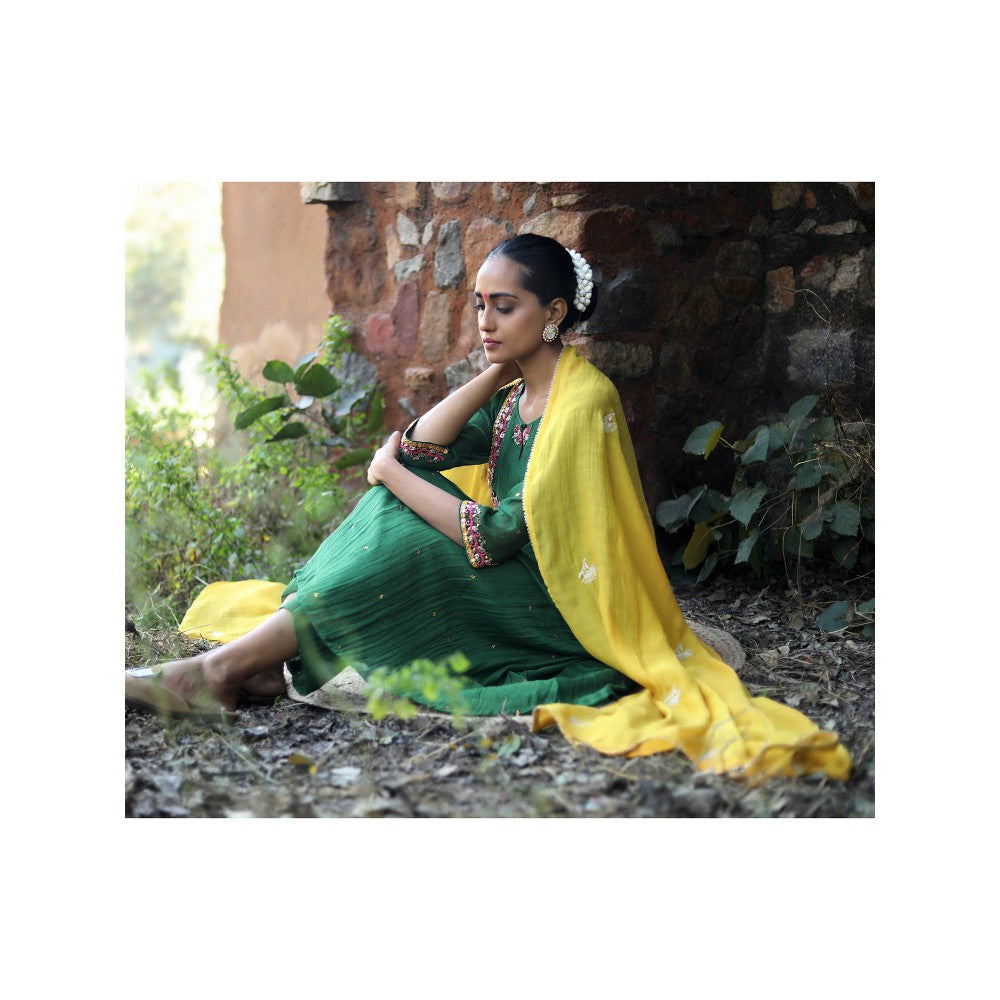 Label Kinjal Modi Fine Chanderi Kurta and Dupatta with Cupro Silk Pant-Green (Set of 3)